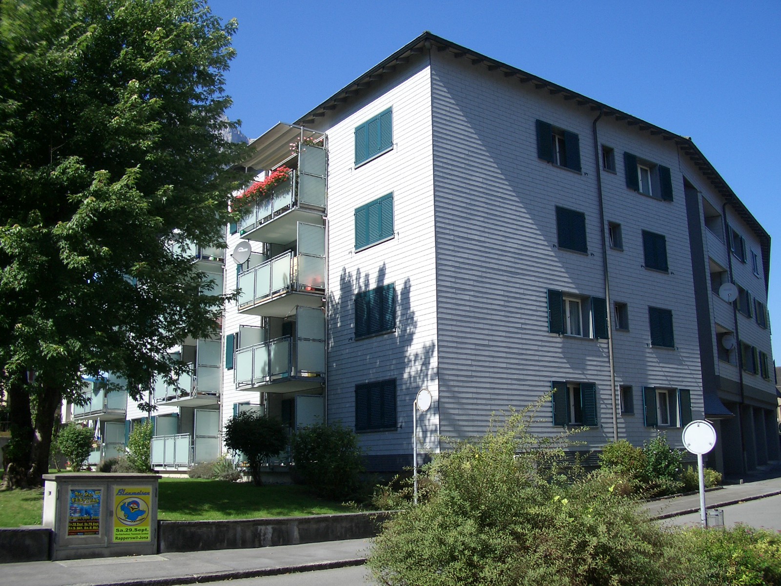 gemütliche 2-Zimmerwohnung im Stadtkern von Glarus