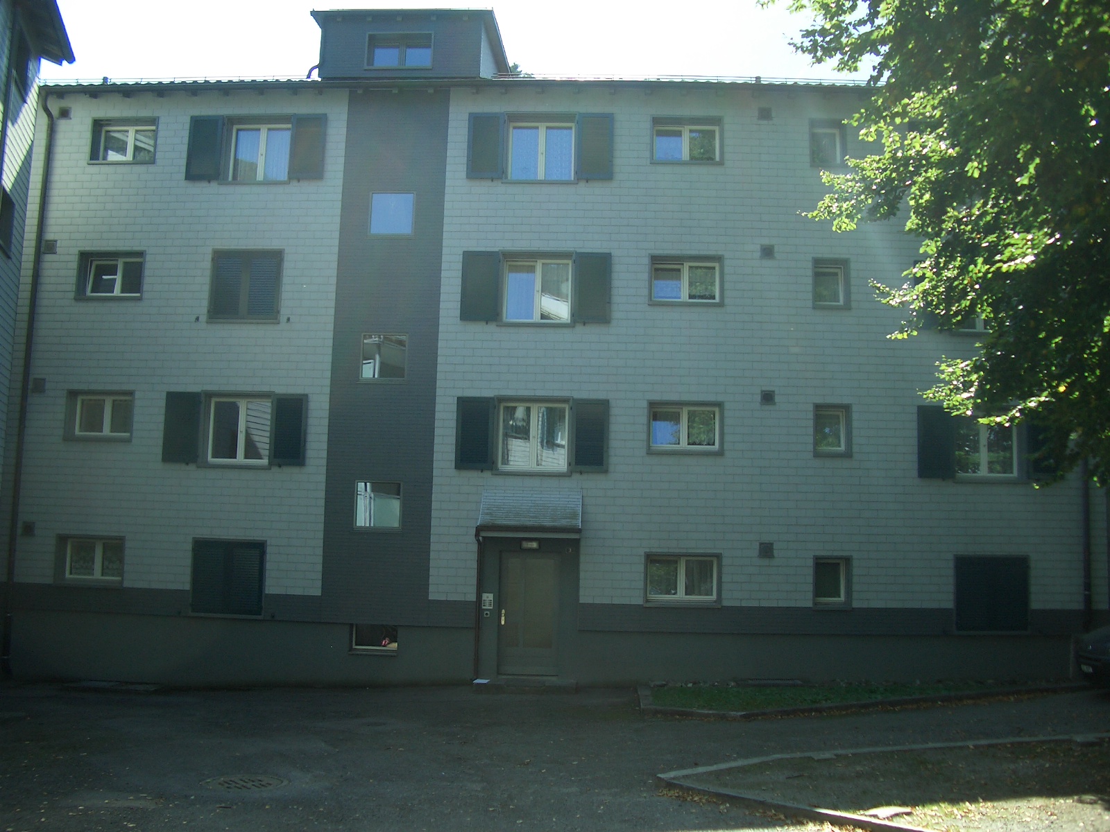 gemütliche 2-Zimmerwohnung im Stadtkern von Glarus